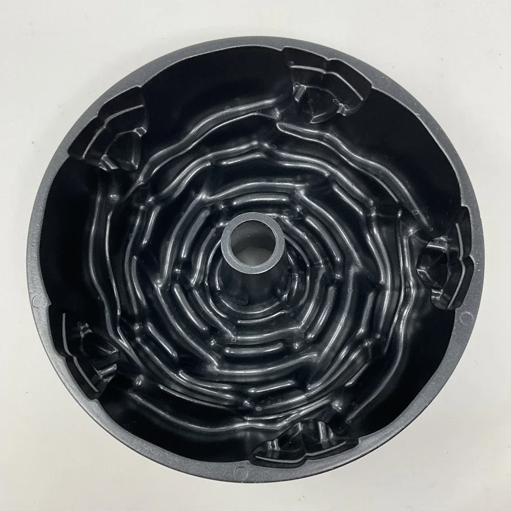 Nordic Ware Rose Bundt Pan Cast Aluminum 10 Cup Non-Stick Bakeware Gray Floral